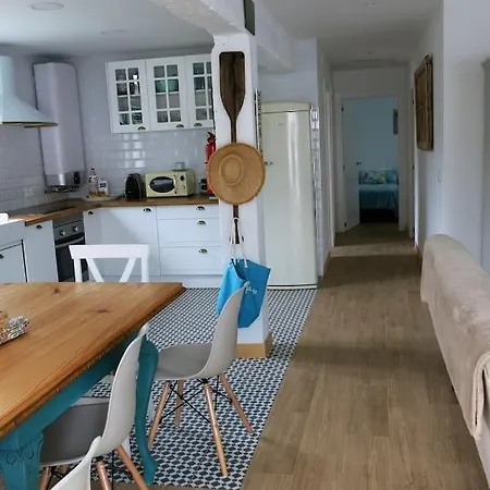 Preciosa Casa Con Jardin En